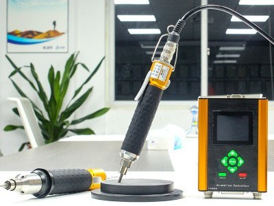伺服電批加上機器人視覺，究竟是什么效果？-堅豐股份